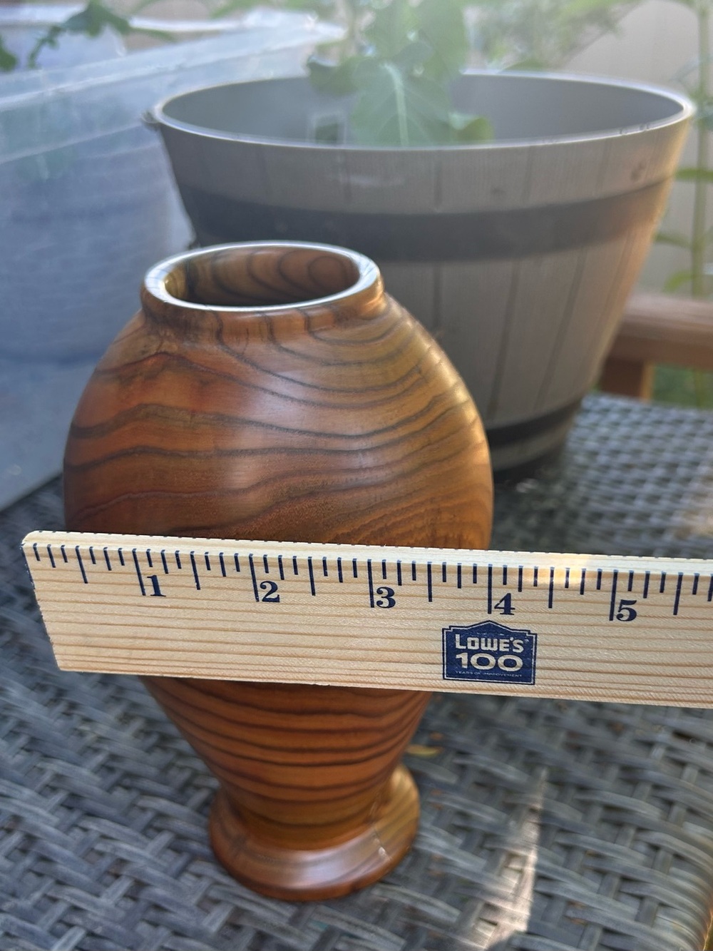 Unique Hand turned/signed Wood Vase in Warm Brown apprx 8”tall and 4” wide - Picture 9 of 9